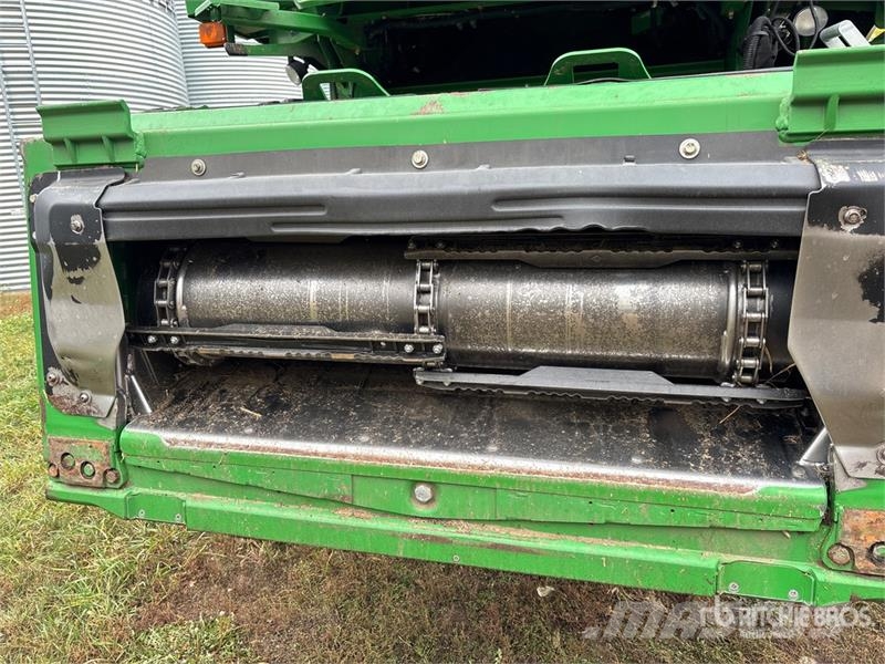 John Deere S690 Biçerdöverler