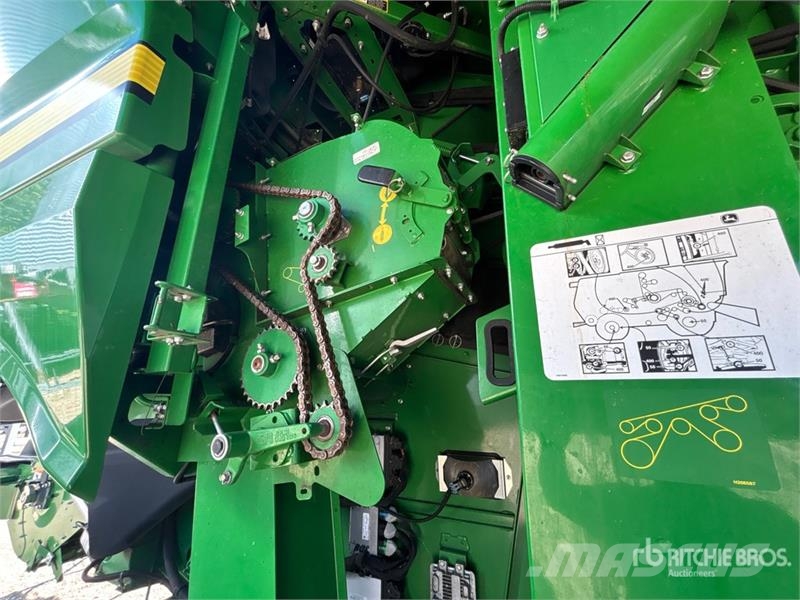 John Deere S690 Mähdrescher
