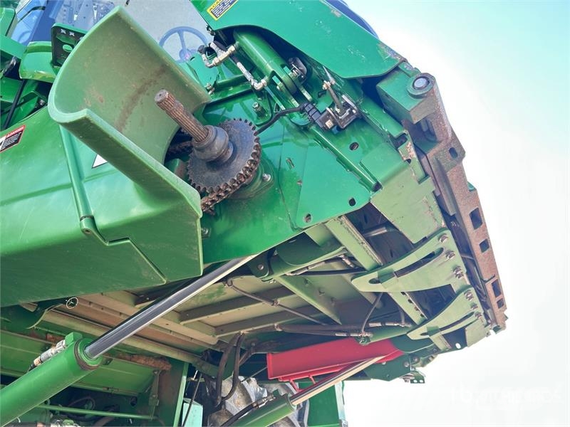 John Deere S690 Leikkuupuimurit