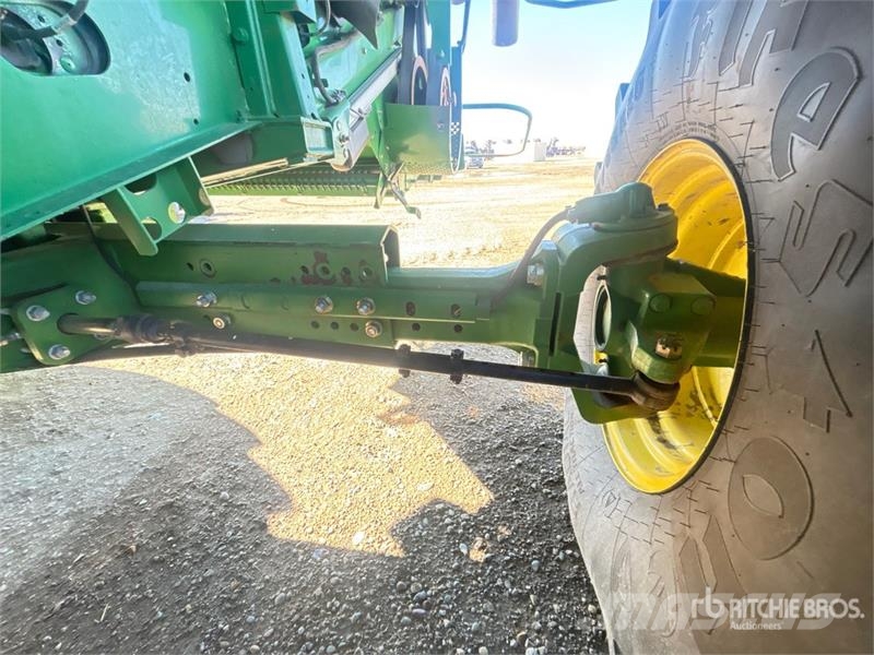 John Deere S690 コンバイン