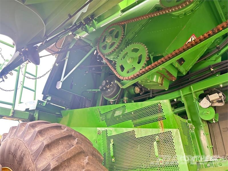 John Deere S690 حصادات