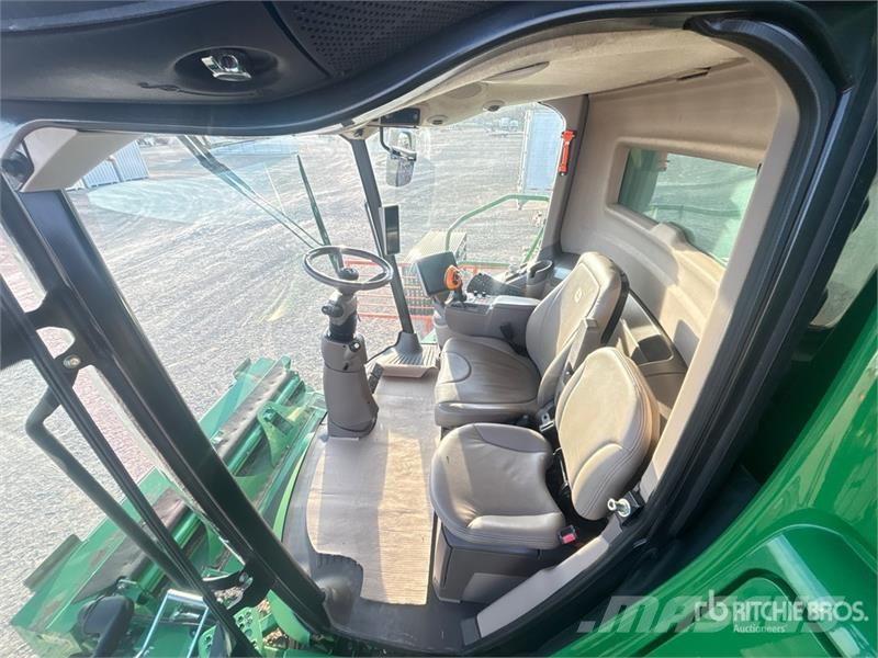 John Deere S690 Kombájnok