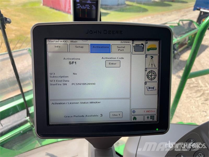 John Deere S690 Mähdrescher