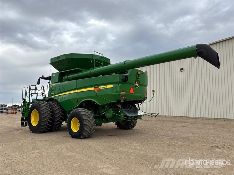 John Deere S690 Leikkuupuimurit