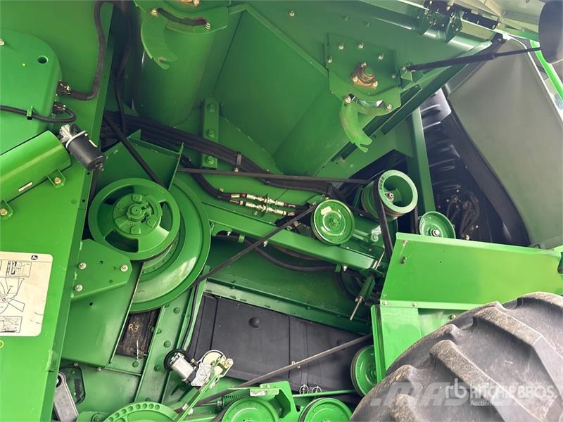 John Deere S690 Biçerdöverler