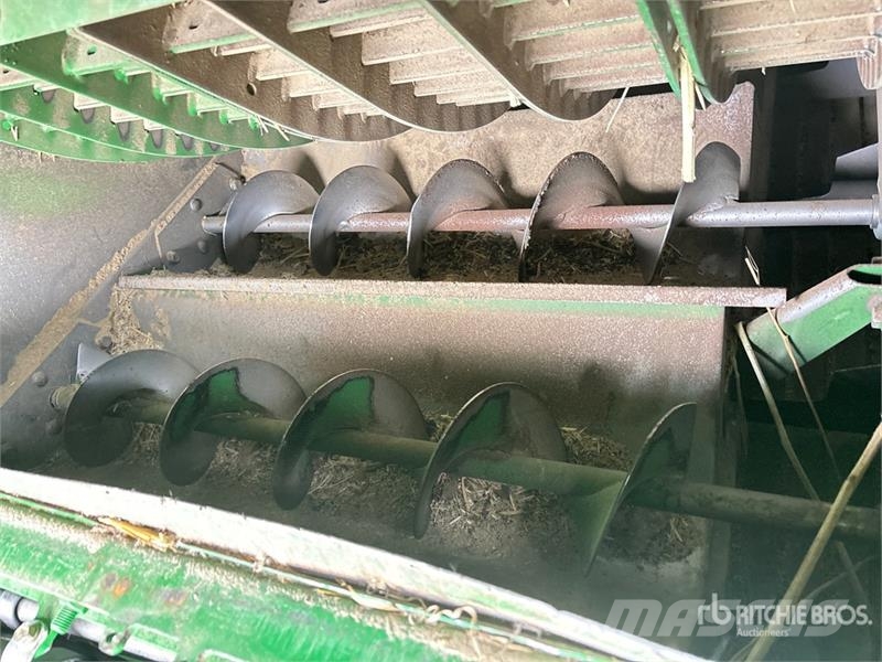 John Deere S690 حصادات