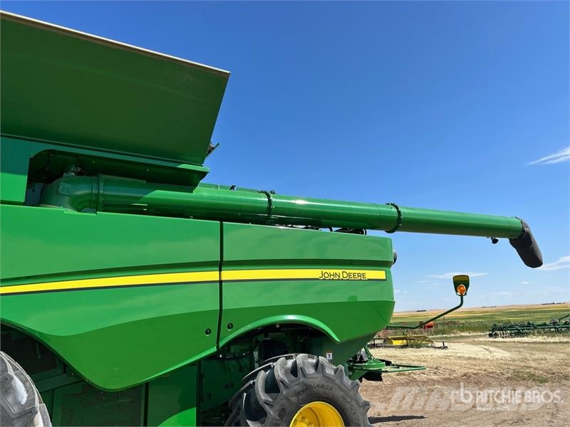John Deere S690 Leikkuupuimurit