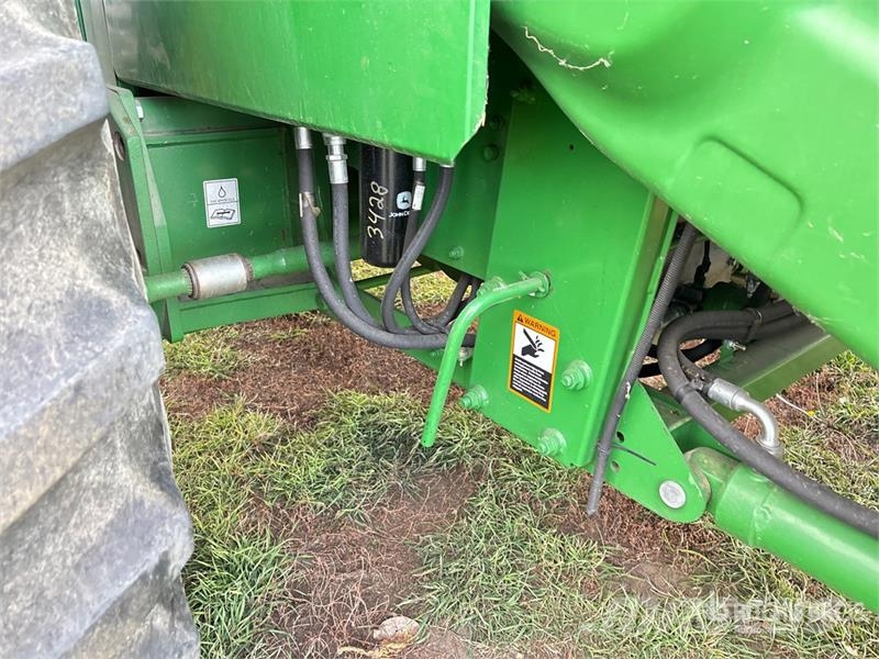 John Deere S690 Sklízecí mlátičky