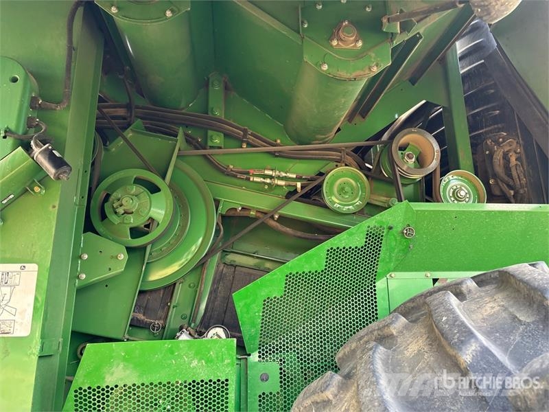 John Deere S690 Mähdrescher