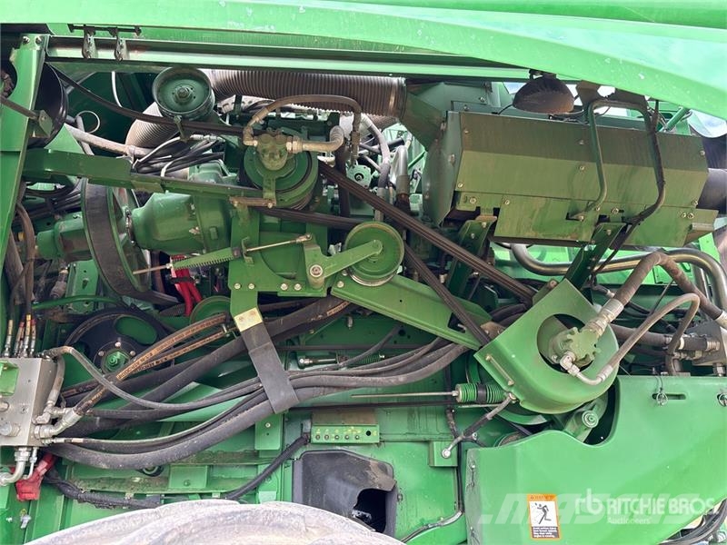 John Deere S690 Mähdrescher