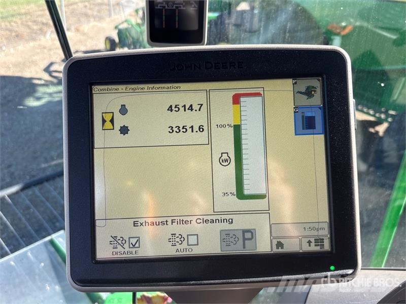 John Deere S690 コンバイン