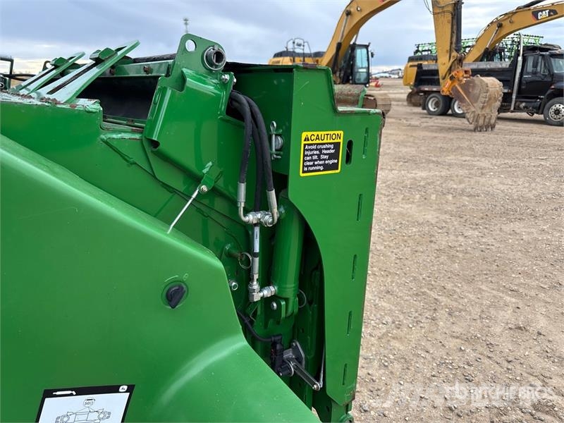 John Deere S690 Leikkuupuimurit