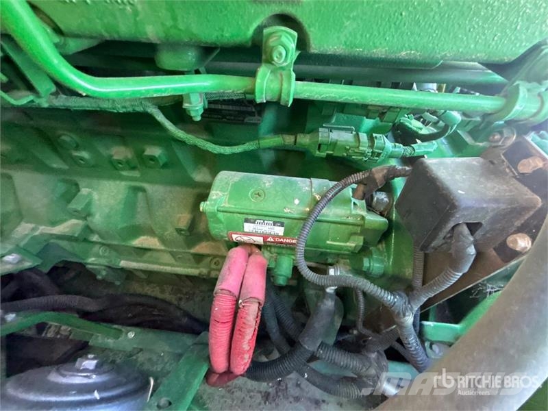 John Deere S690 コンバイン