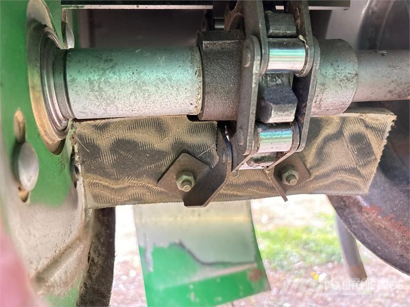 John Deere S690 Sklízecí mlátičky