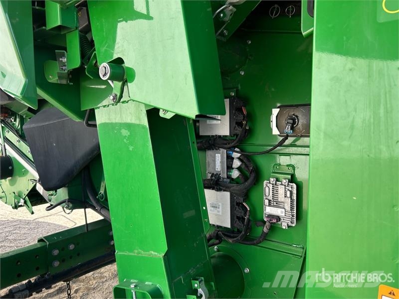 John Deere S690 Kombájnok