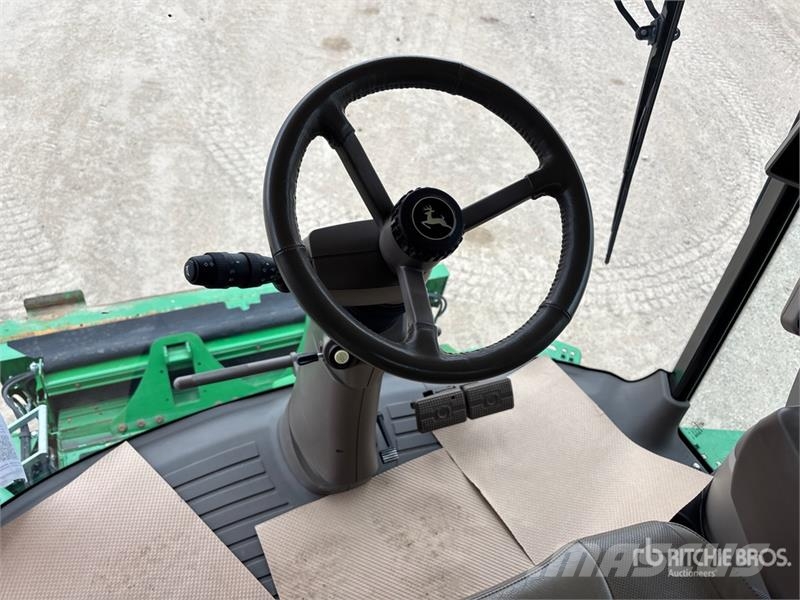 John Deere S690 Leikkuupuimurit
