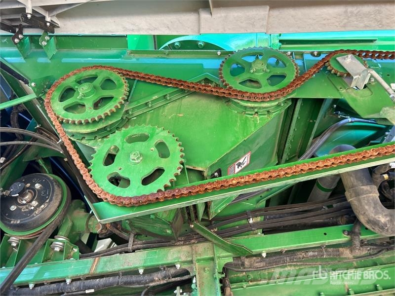 John Deere S690 Maaidorsmachines