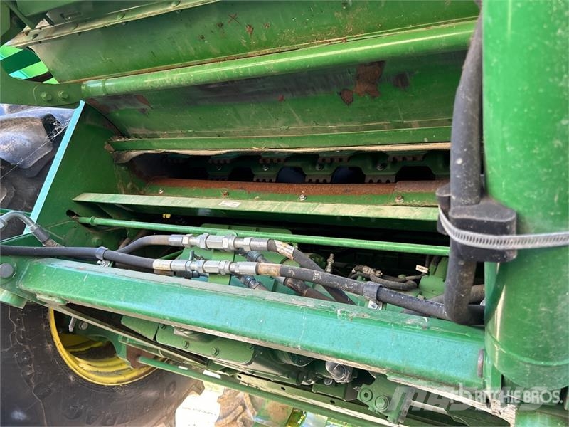 John Deere S690 Maaidorsmachines