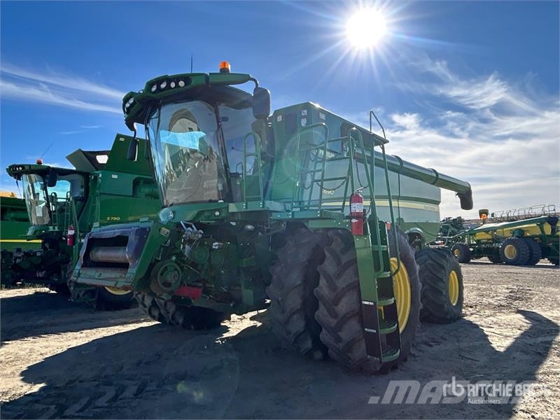 John Deere S690 Maaidorsmachines