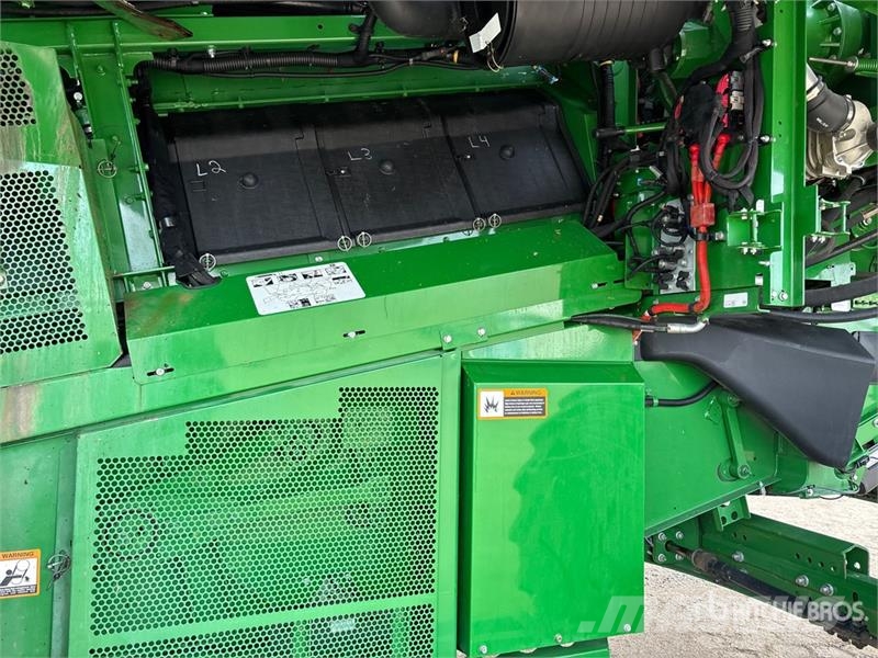 John Deere S690 Leikkuupuimurit