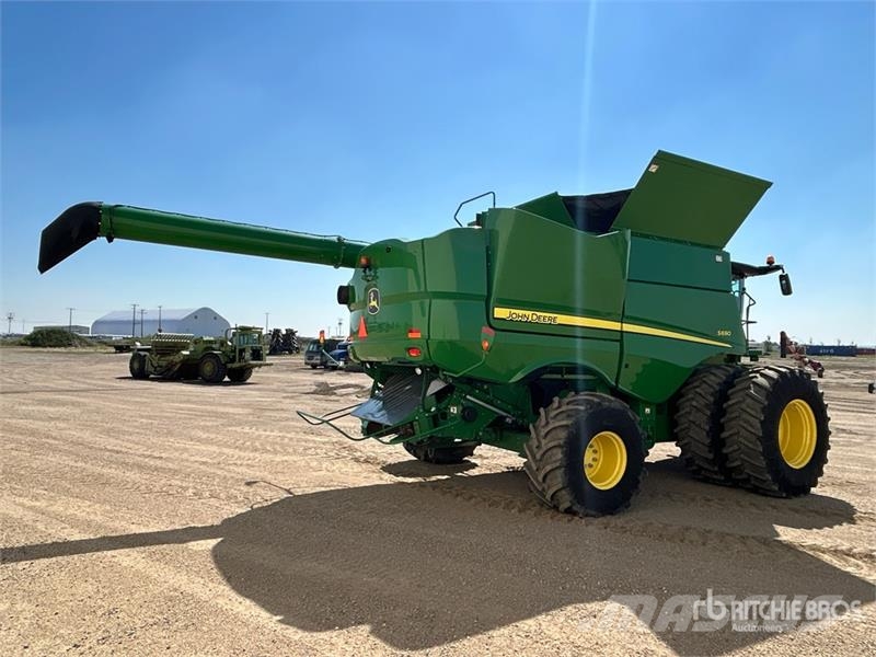 John Deere S690 Kombájnok