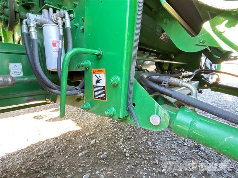 John Deere S690 コンバイン