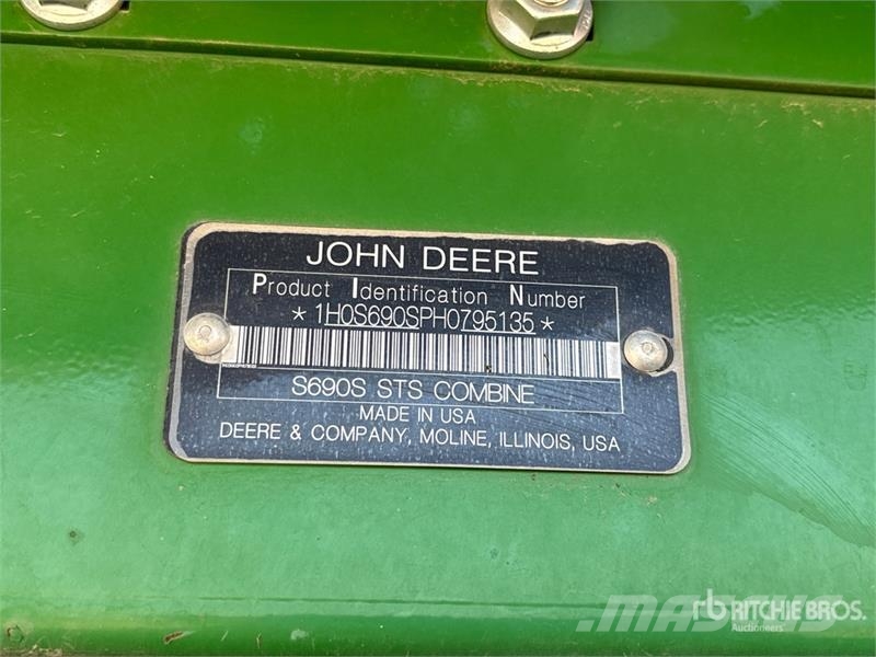 John Deere S690 Kombájnok