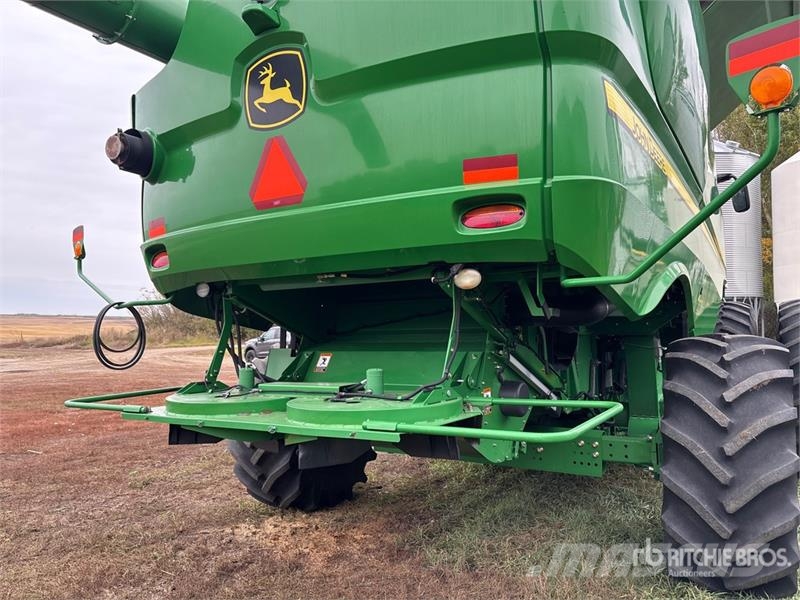 John Deere S690 Biçerdöverler
