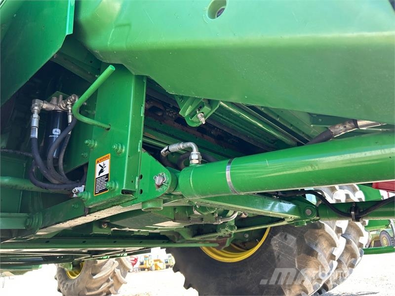 John Deere S690 Kombájnok