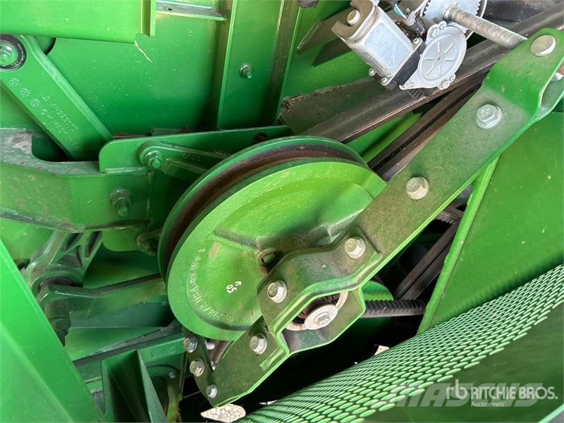 John Deere S690 Kombájnok