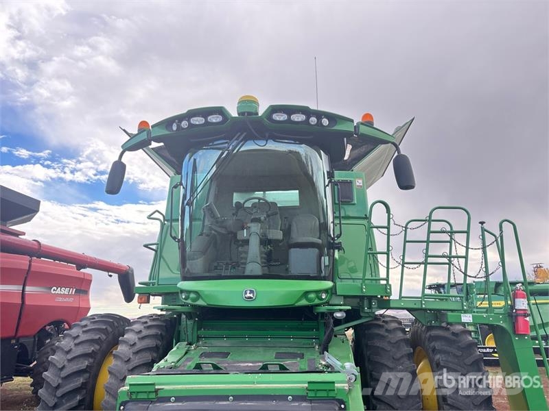John Deere S690 حصادات