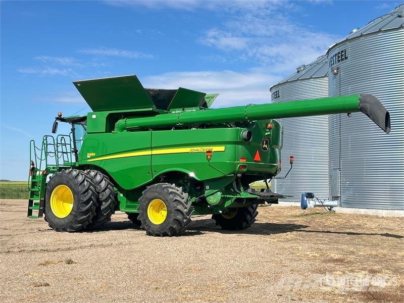 John Deere S690 Leikkuupuimurit