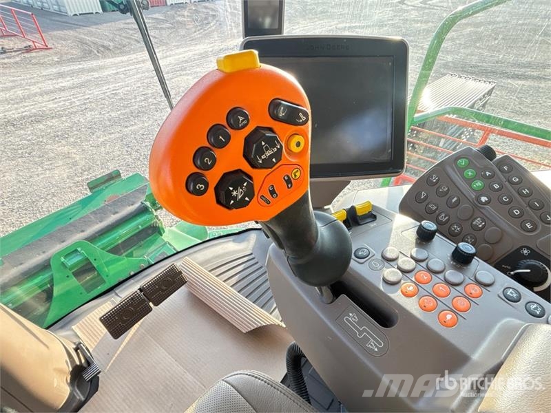 John Deere S690 Kombájnok