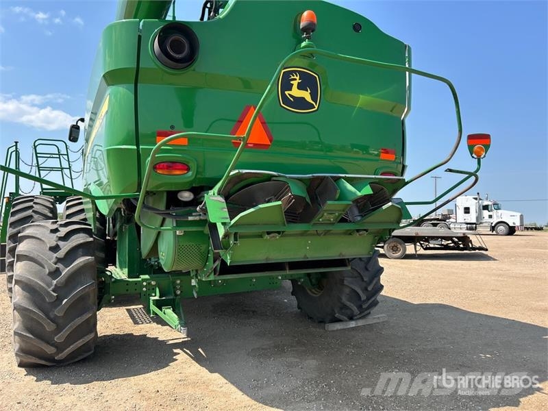 John Deere S690 Kombájnok