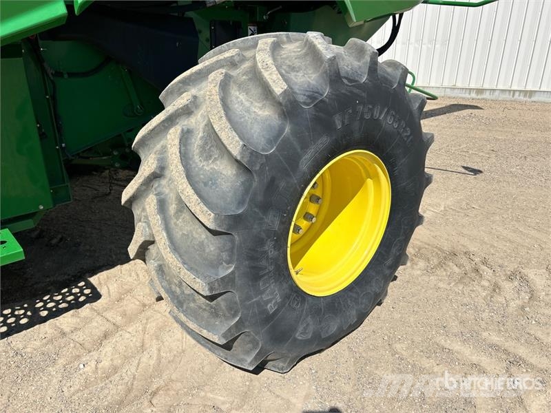 John Deere S690 Kombájnok