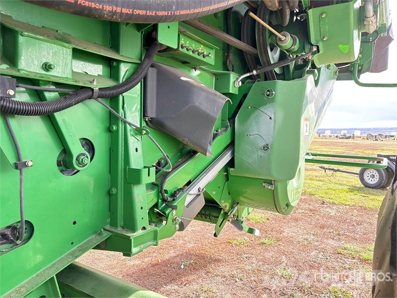 John Deere S690 حصادات