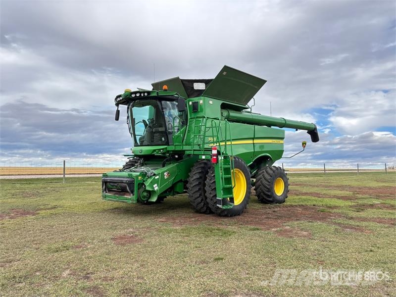 John Deere S690 حصادات