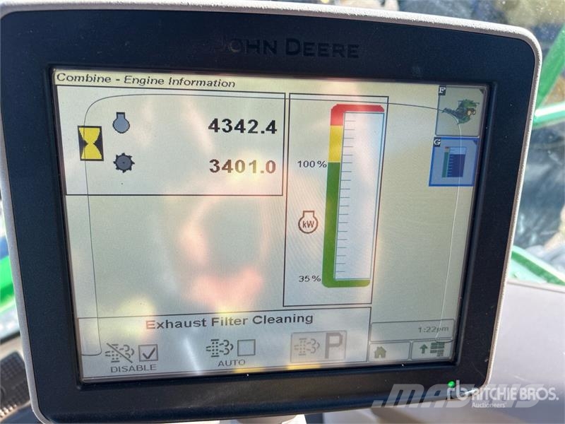 John Deere S690 コンバイン