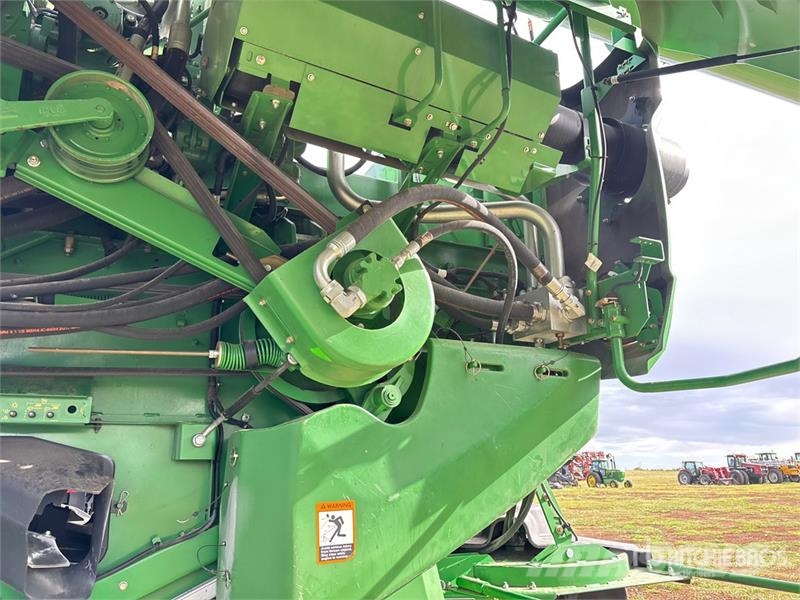 John Deere S690 حصادات