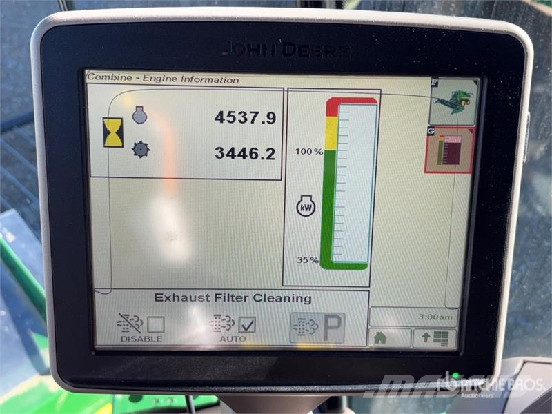 John Deere S690 コンバイン