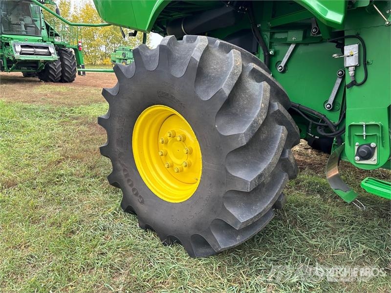 John Deere S690 Biçerdöverler