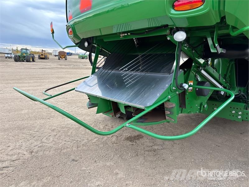 John Deere S690 Leikkuupuimurit