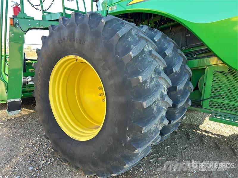 John Deere S690 コンバイン