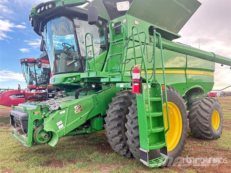 John Deere S690 حصادات