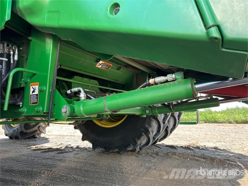 John Deere S690 Leikkuupuimurit
