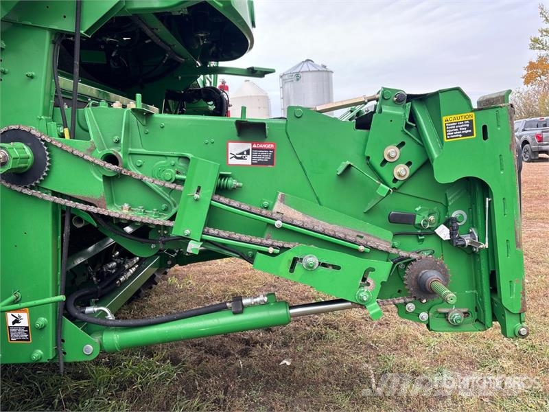 John Deere S690 Biçerdöverler