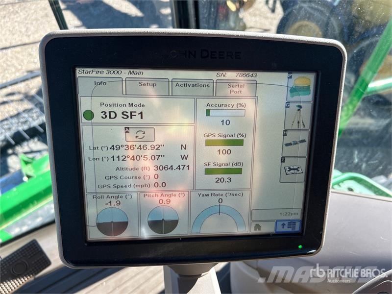 John Deere S690 コンバイン
