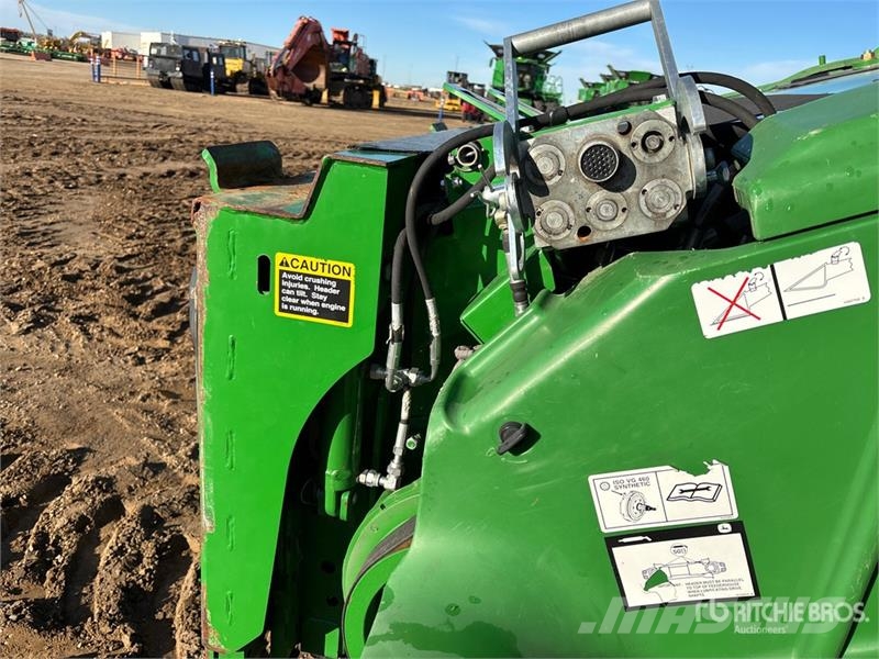 John Deere S690 حصادات