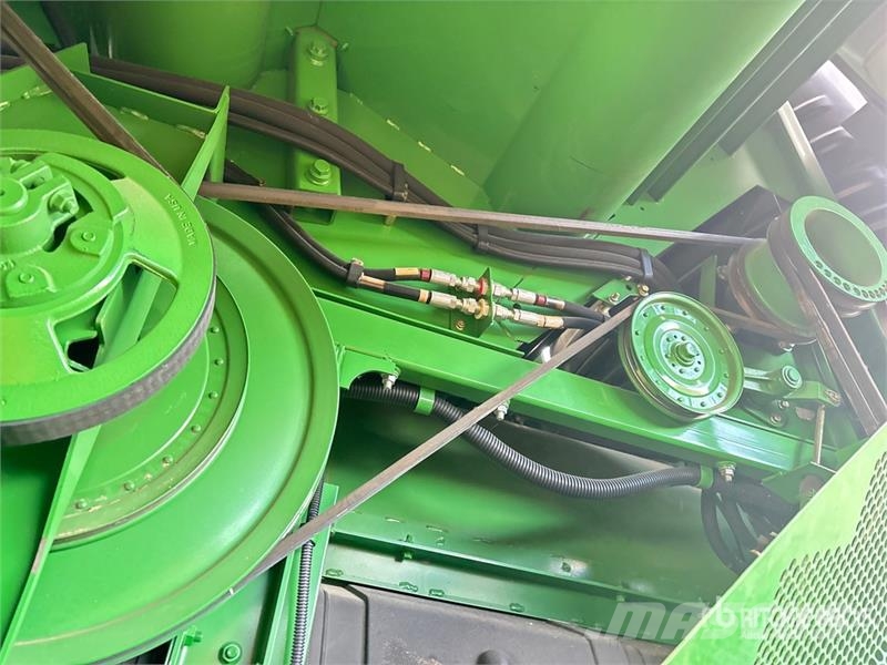 John Deere S690 حصادات