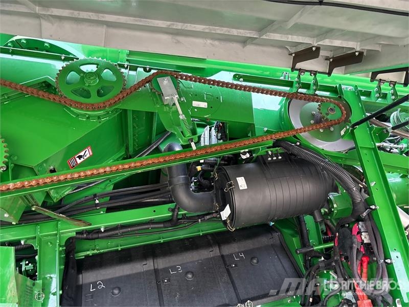 John Deere S690 Leikkuupuimurit